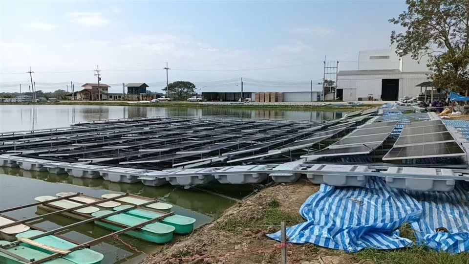 floating solar solutions_